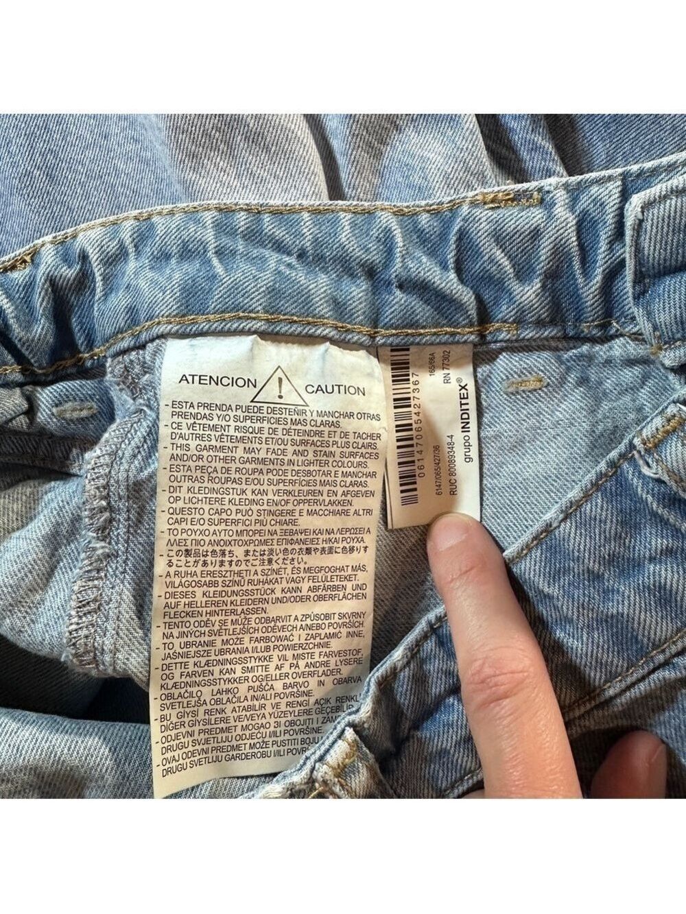 Zara Classic Blue Denim Jeans - Picture 8 of 9